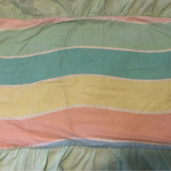 Pretty Pastel 80’s Ruffled Pillowcase - Picture 2 of 4